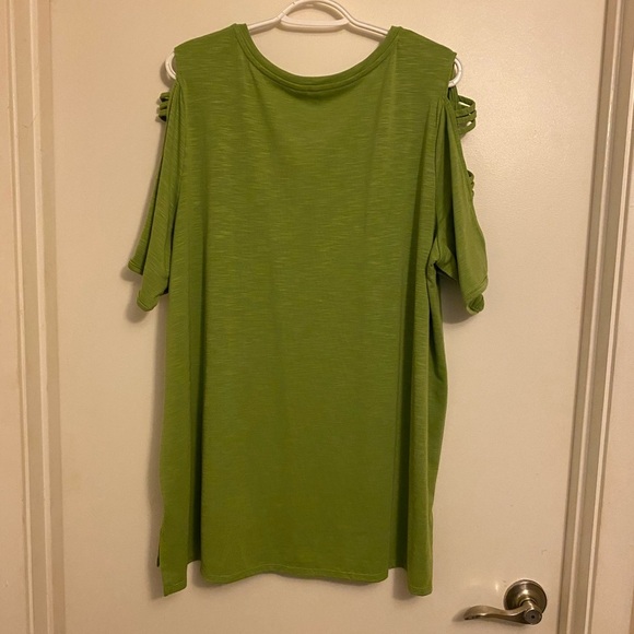 Cato Lime Cutout Sleeve V-Neck Top - Picture 4 of 7